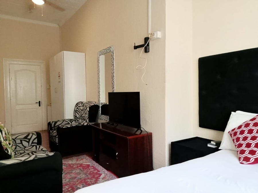 6 Bedroom Property for Sale in Fort Hill Eastern Cape